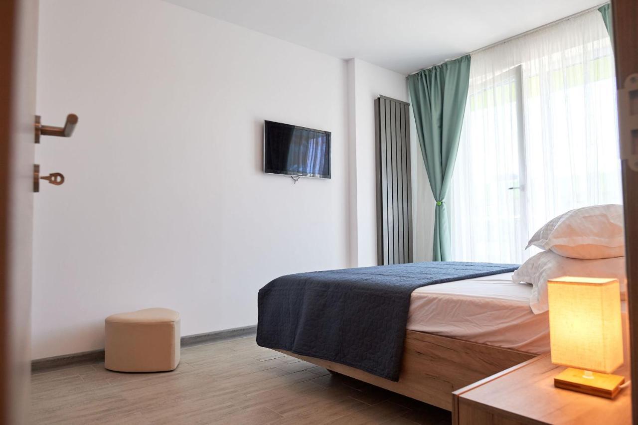Rubic Apartment Spa N Pool Beach Resort Năvodari Eksteriør bilde